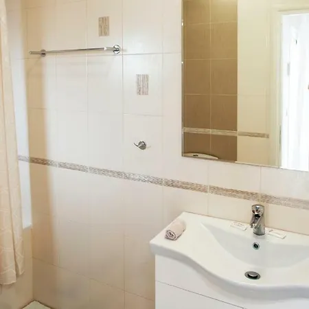 Hermes Вилла Порто Хели