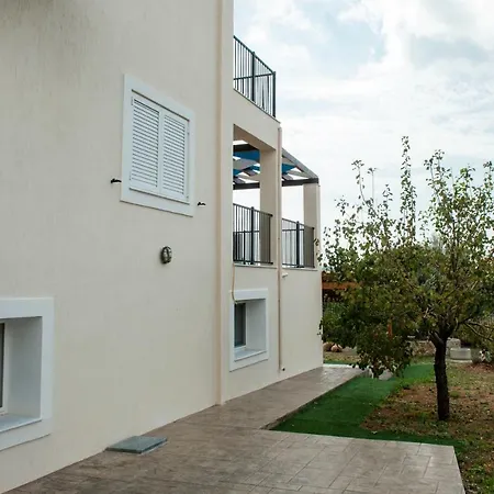 Hermes Villa *
