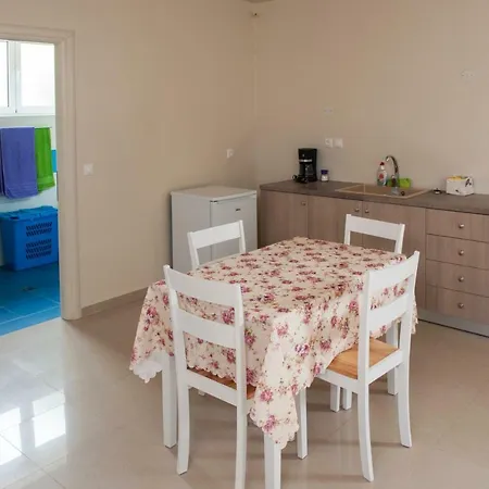 Hermes Вилла Порто Хели