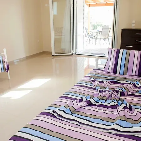 Hermes Вилла Порто Хели